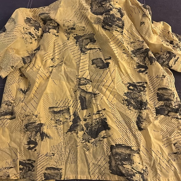 Vintage 80’s P.J. Henry Shirt.  Awesome design. - Picture 5 of 5